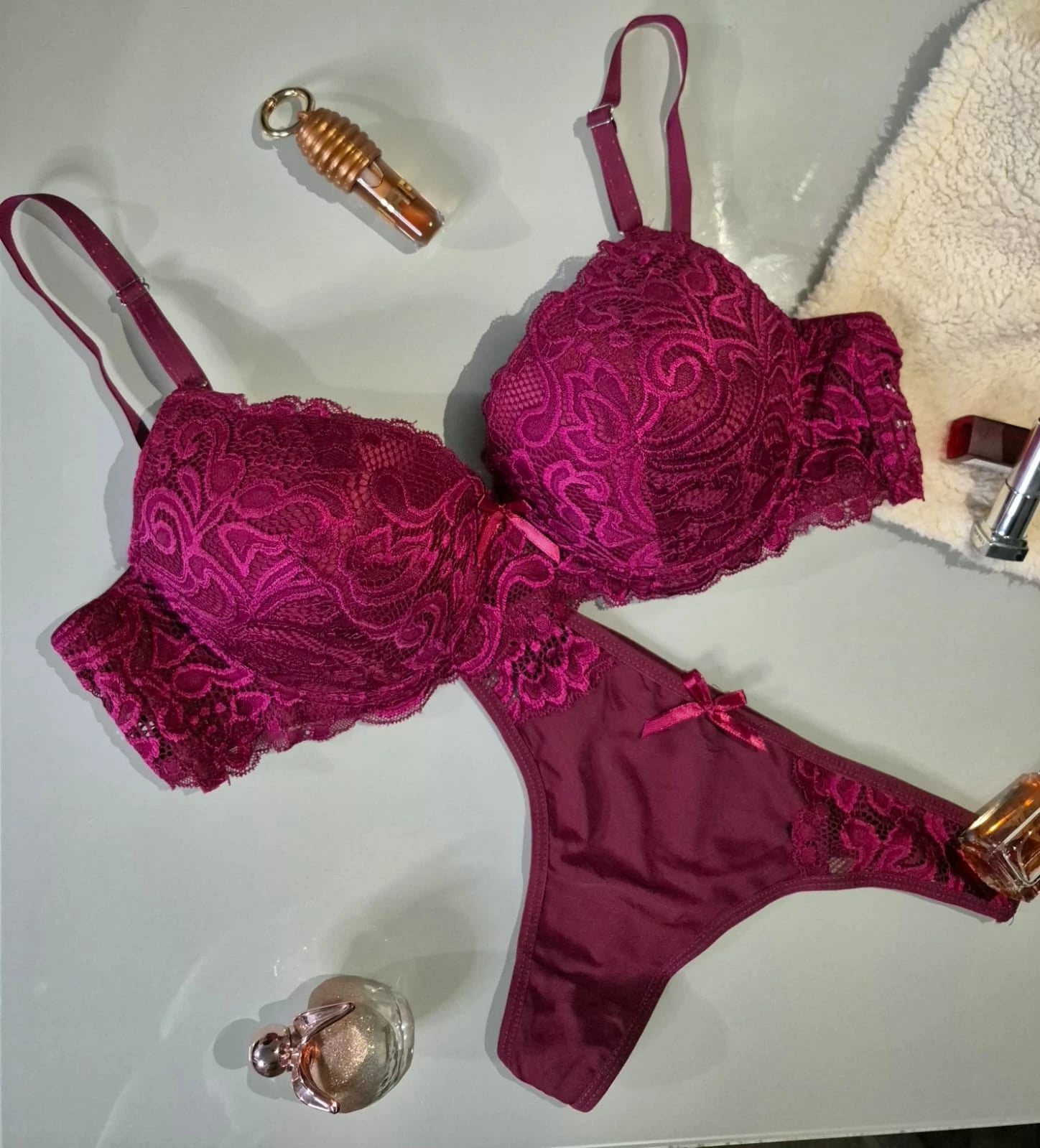 Conjunto de encaje copa D - Violeta