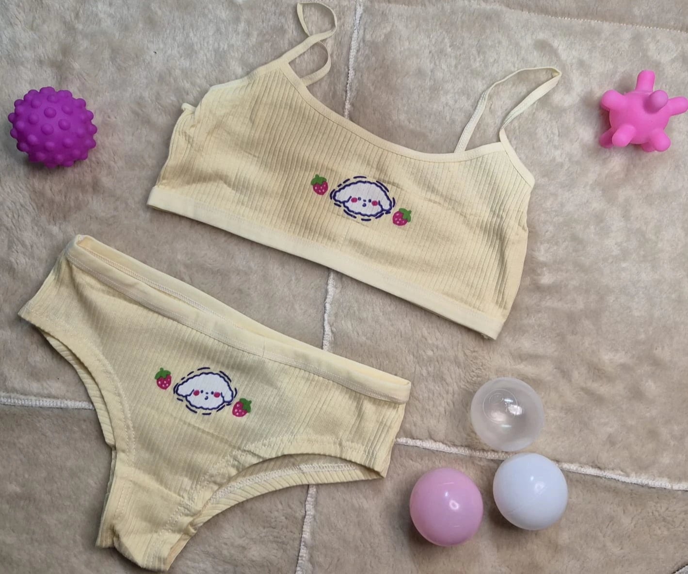 Conjunto infantil top + bombacha - Amarillo